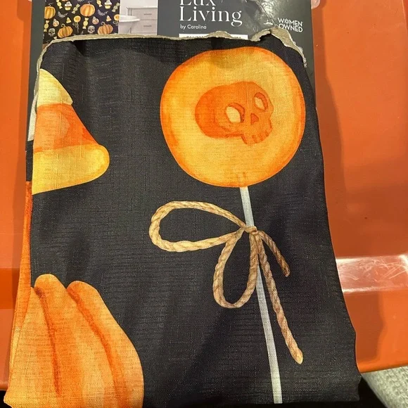 Simply Lux Living Halloween Skull Lollipop SHOWER CURTAIN - Picture 3 of 5